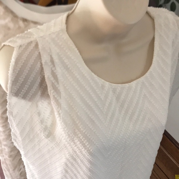 Molly Bracken dress white textured chevron - Picture 2 of 7